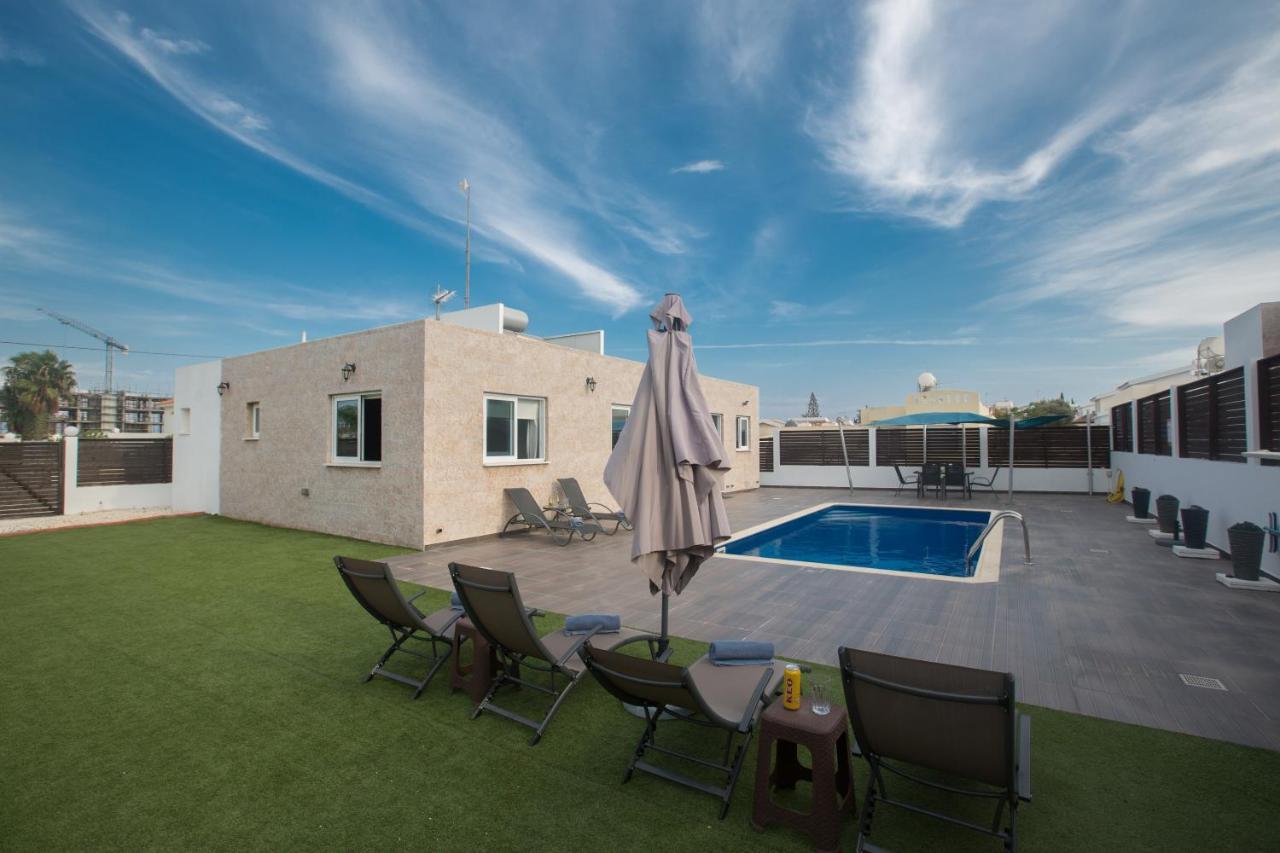 Broadway Villas 普罗塔拉斯 外观 照片