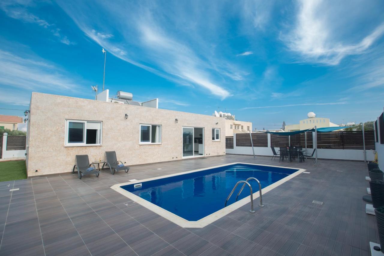 Broadway Villas 普罗塔拉斯 外观 照片