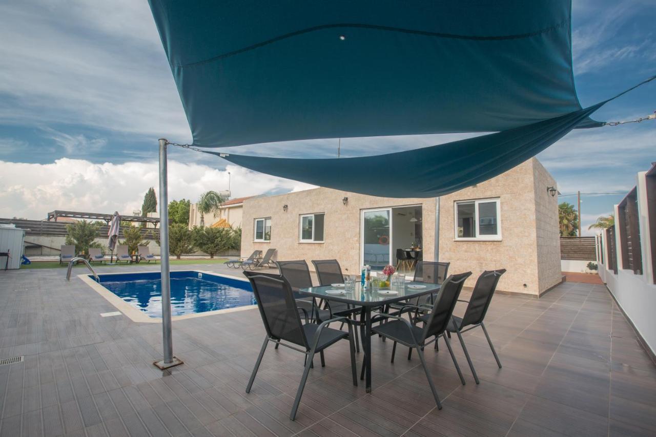 Broadway Villas 普罗塔拉斯 外观 照片