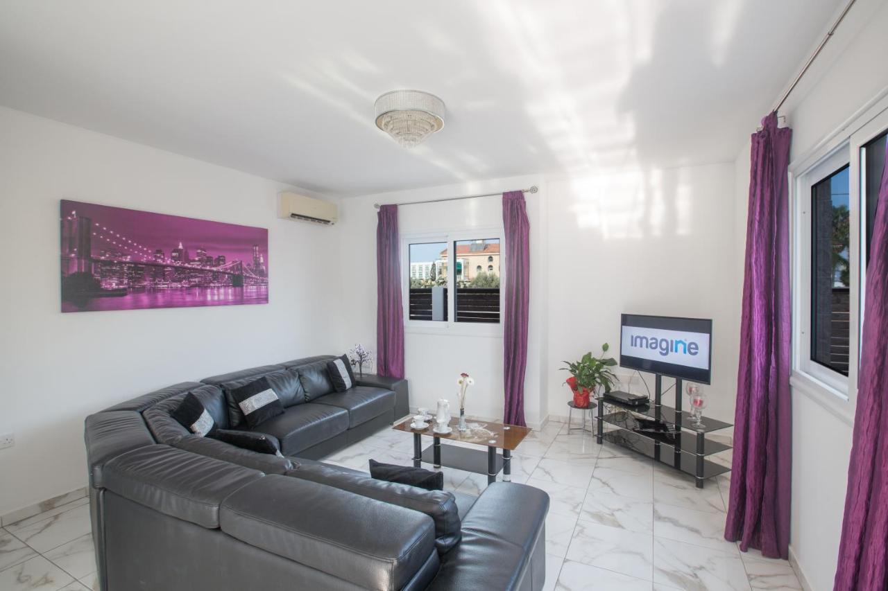 Broadway Villas 普罗塔拉斯 外观 照片