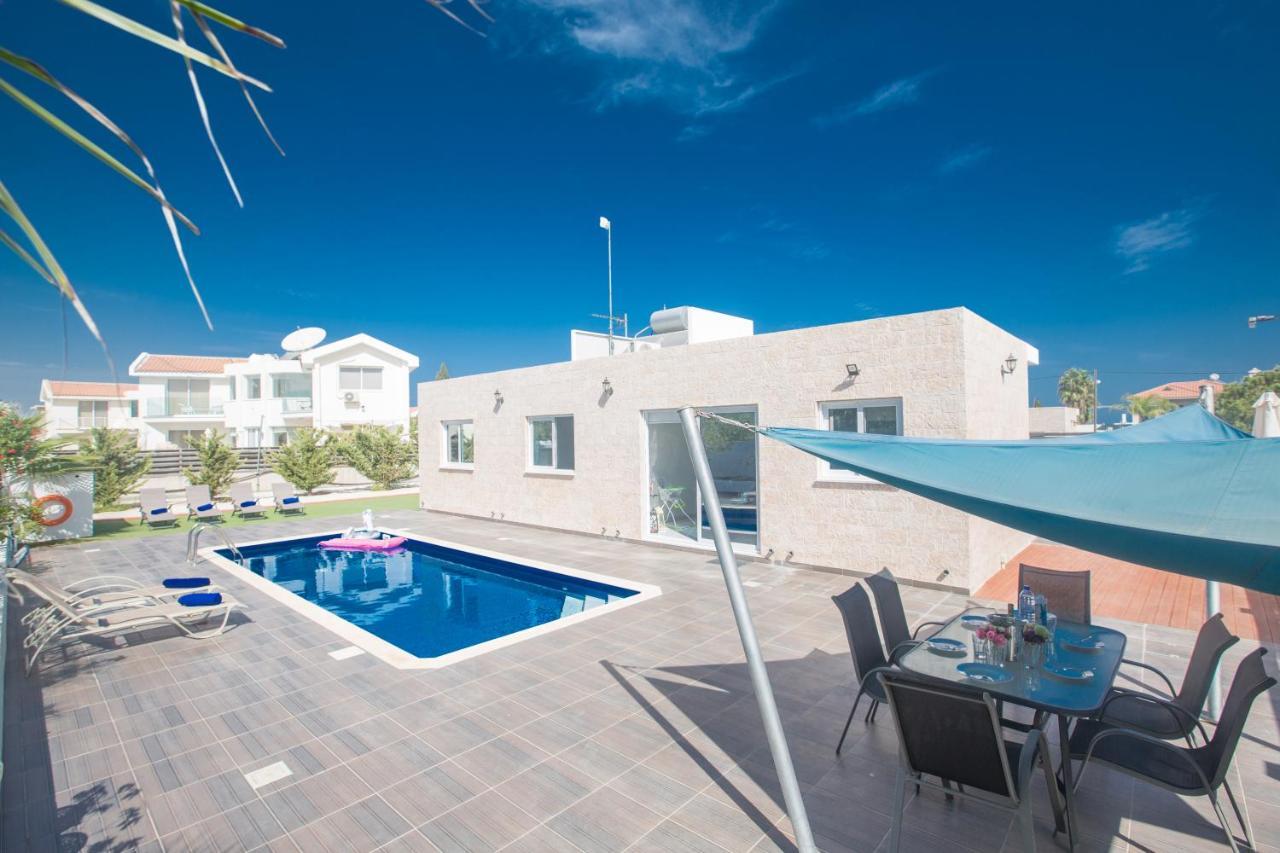 Broadway Villas 普罗塔拉斯 外观 照片