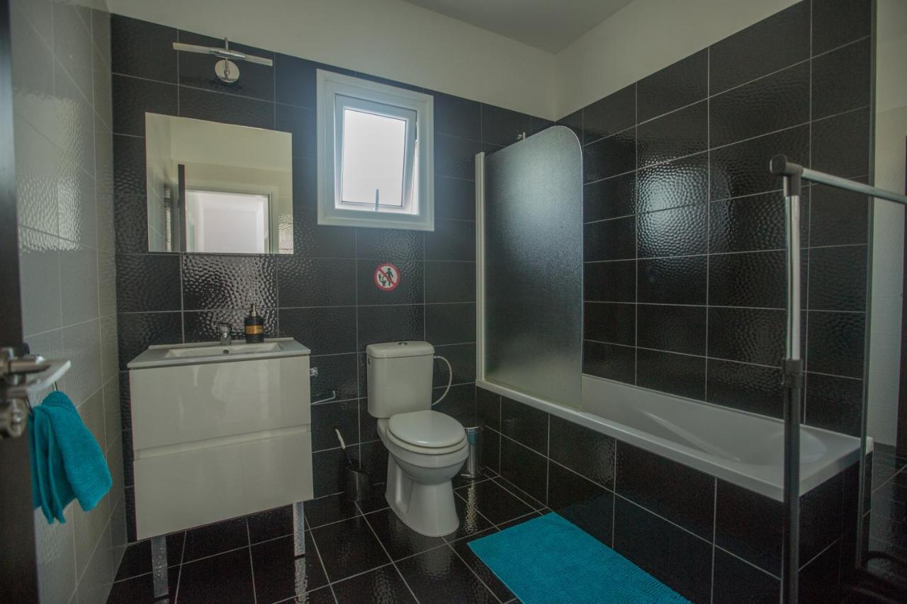Broadway Villas 普罗塔拉斯 外观 照片