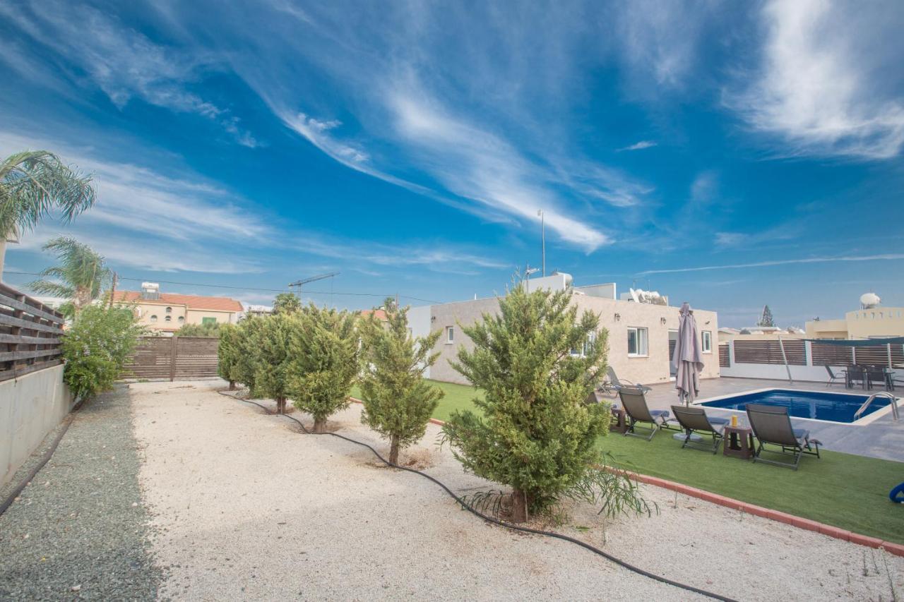 Broadway Villas 普罗塔拉斯 外观 照片