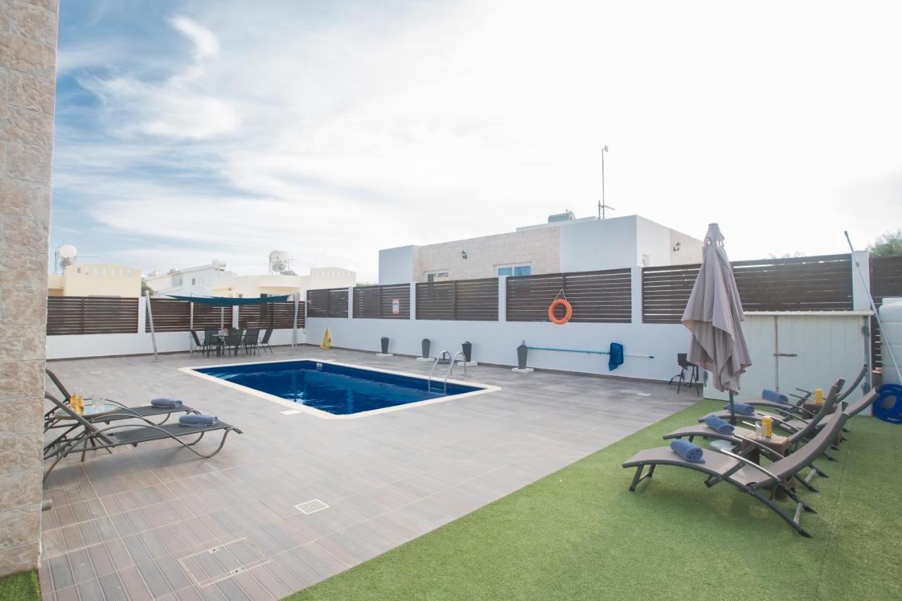 Broadway Villas 普罗塔拉斯 外观 照片